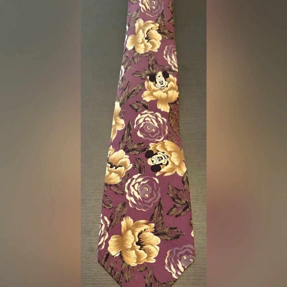 Walt Disney Hidden Mickey Mouse Floral Tie Silk Vintage Men’s.